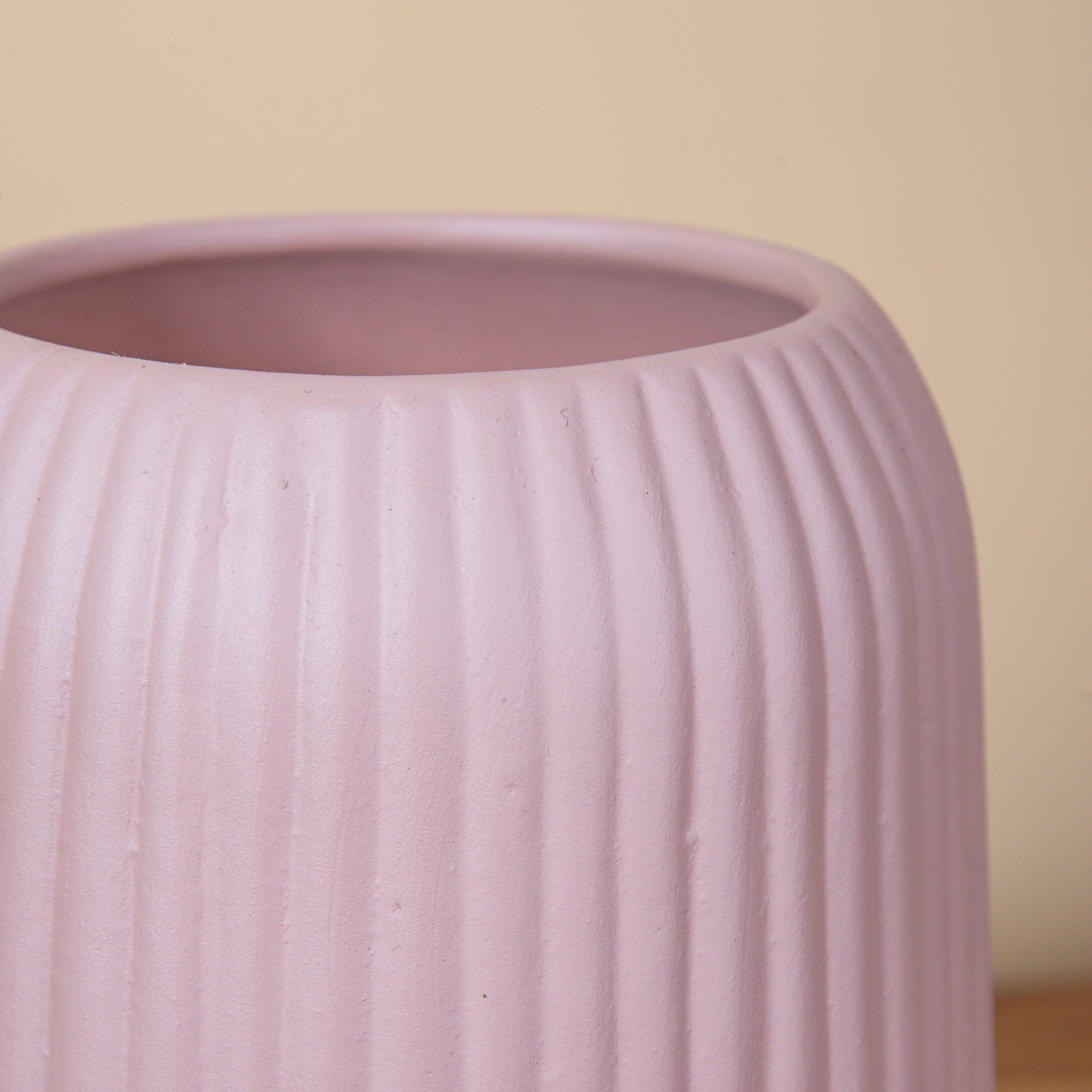 'Blush' Ribbed Ceramic Vase