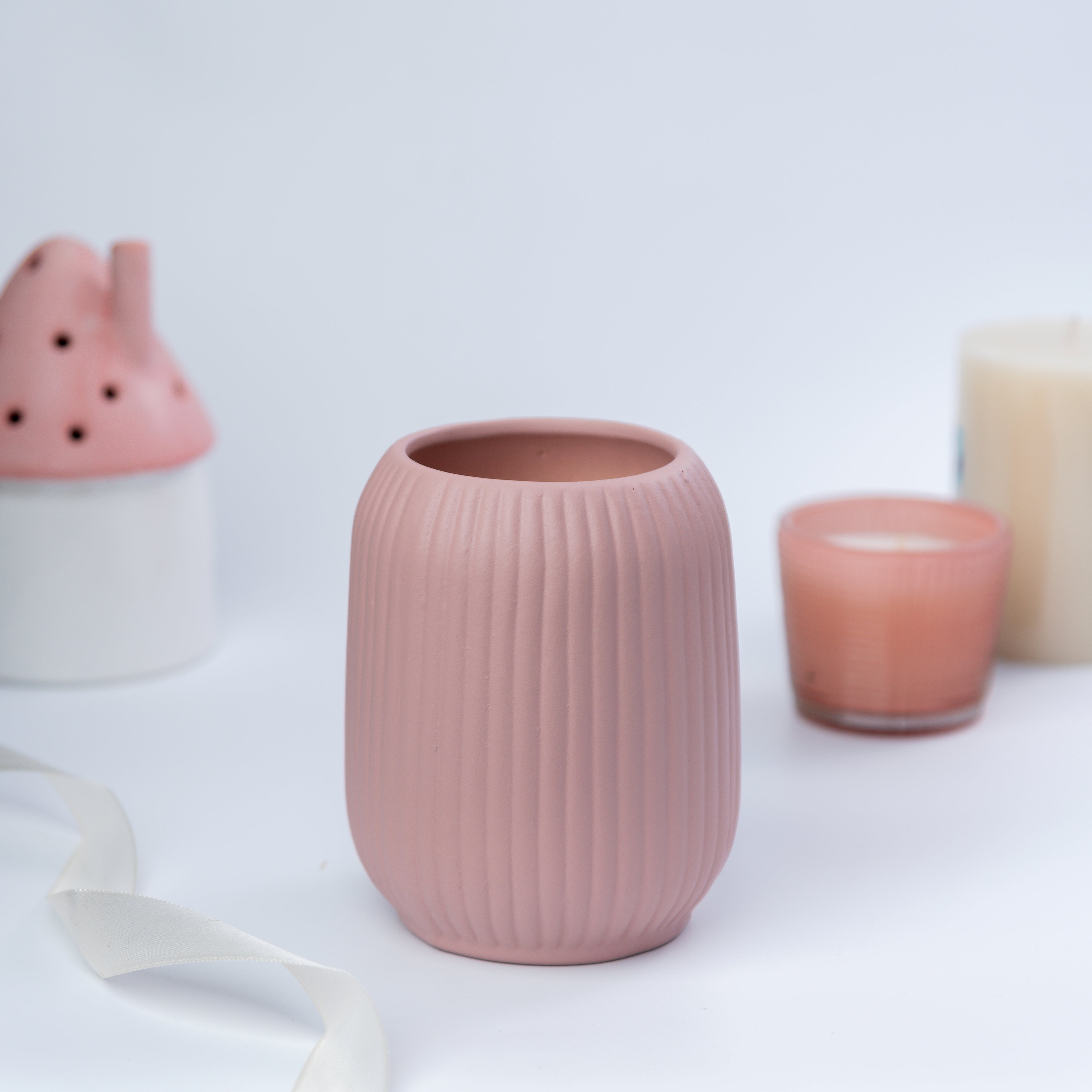 'Blush' Ribbed Ceramic Vase