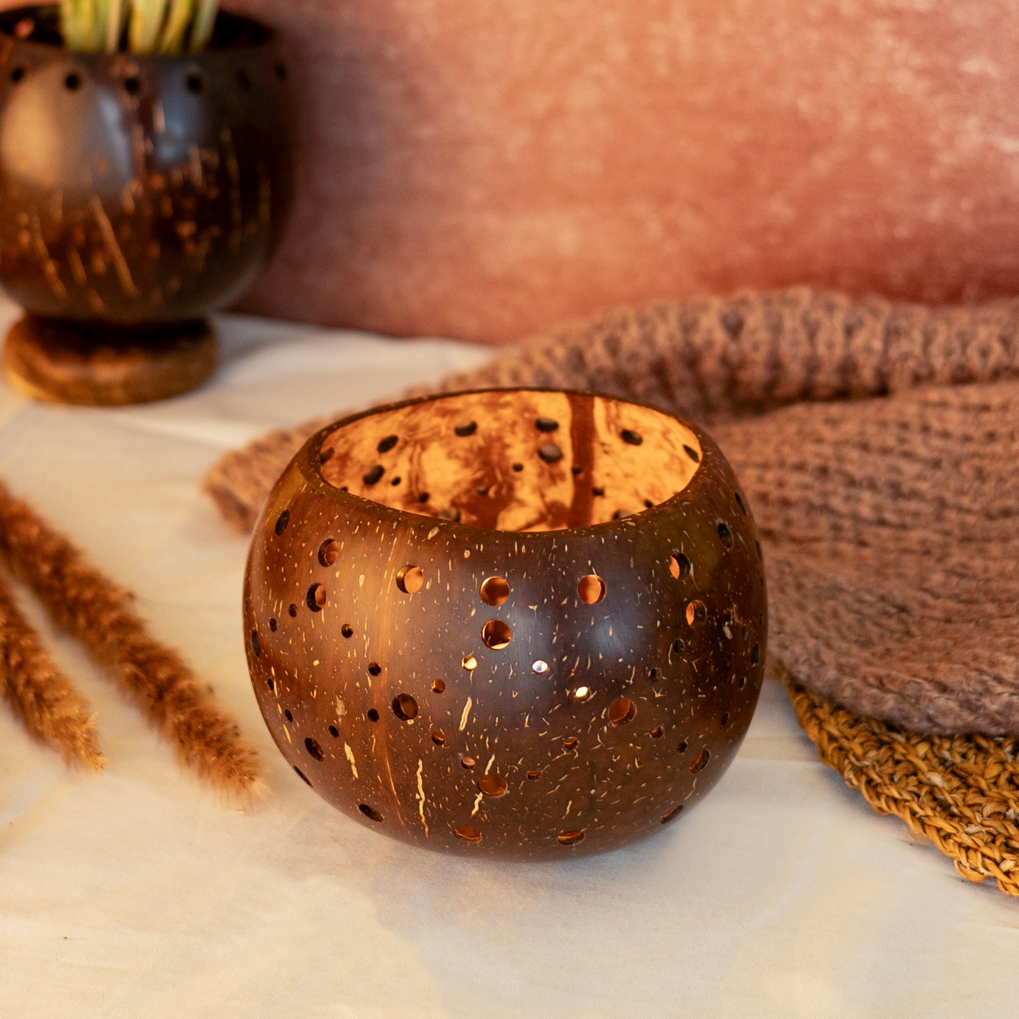 'Coco' Coconut Shell Tea Light Holder- 'Festive'