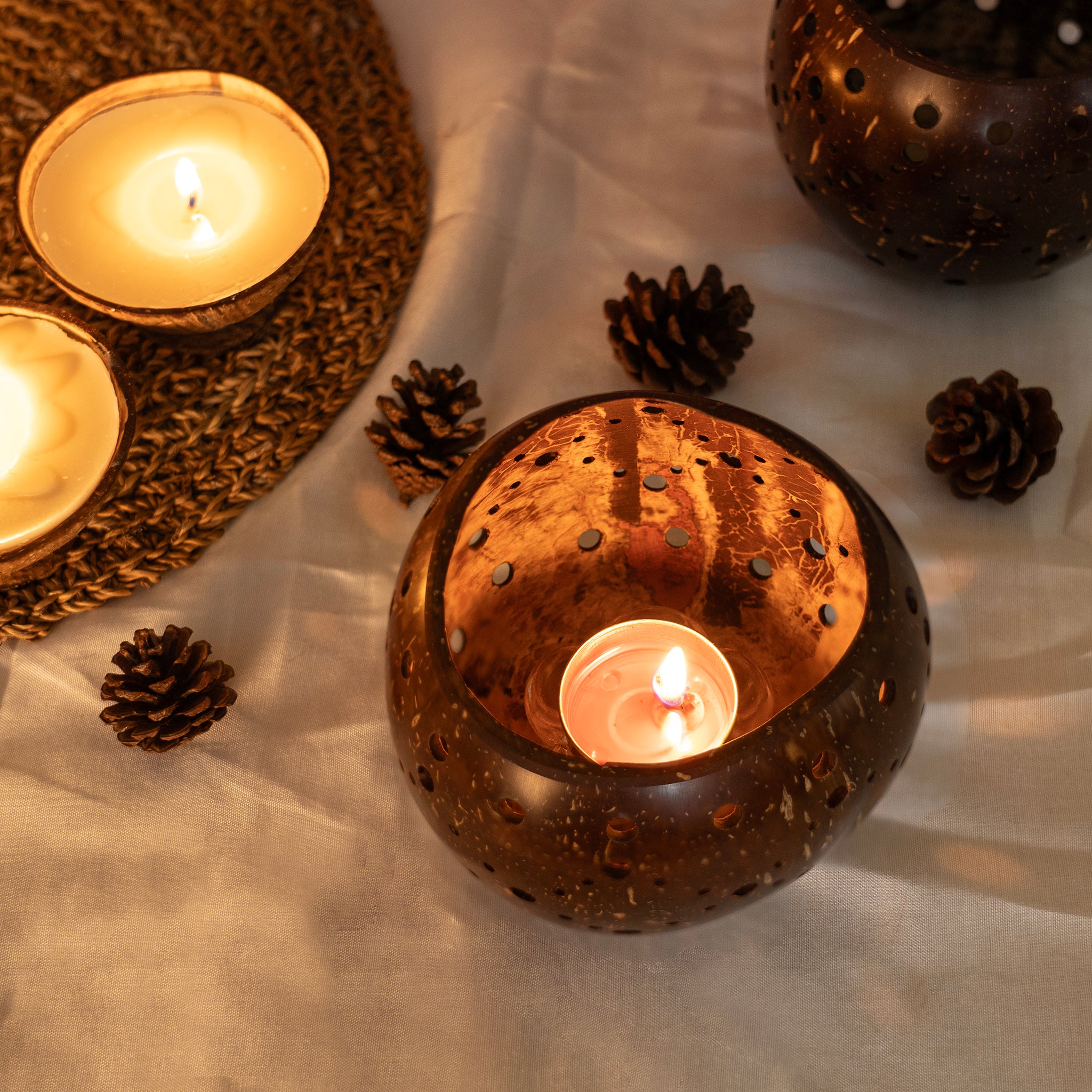 'Coco' Coconut Shell Tea Light Holder- 'Festive'